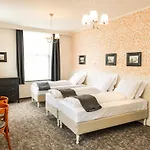Hotel Duke Of Gandawa