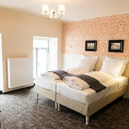 Hotel Duke Of *